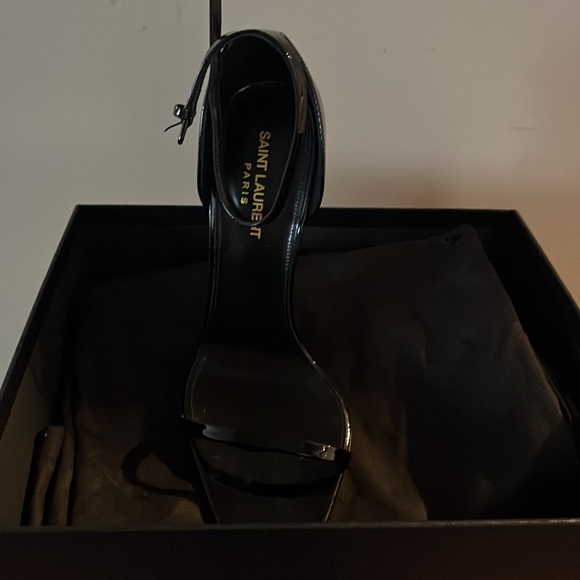 OPYUM SANDALS IN PATENT LEATHER WITH GOLD-TONE HEEL - Picture 3 of 3